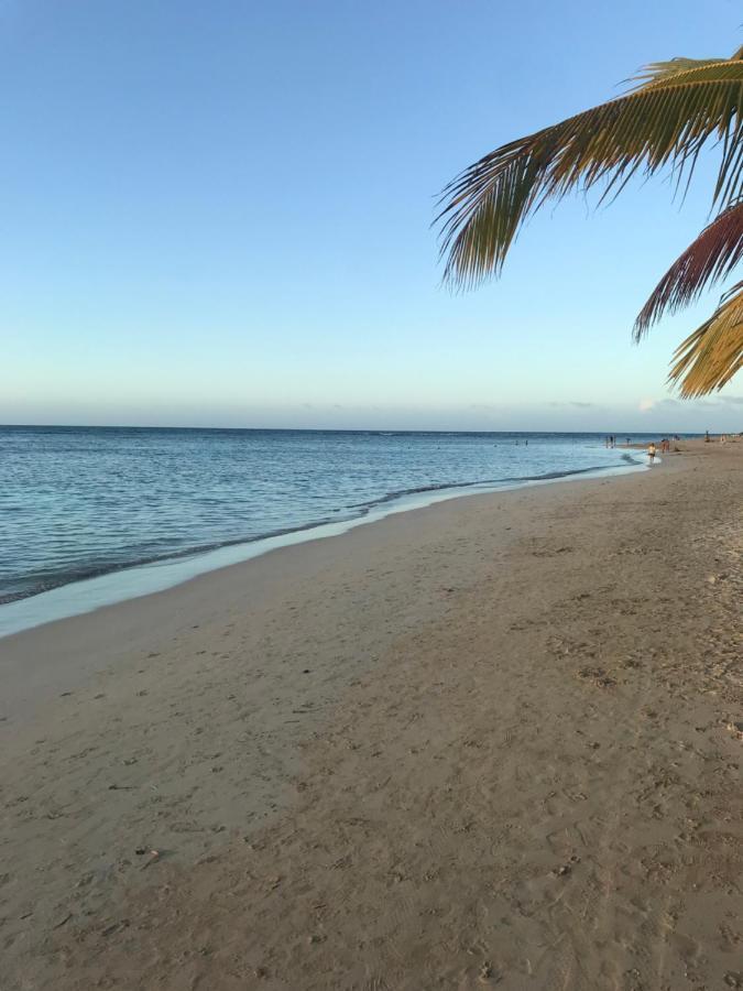 Cozy Oceanfront Villa With Direct Beach Access Las Terrenas Exteriör bild