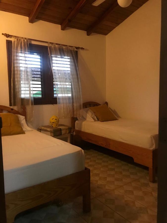 Cozy Oceanfront Villa With Direct Beach Access Las Terrenas Exteriör bild